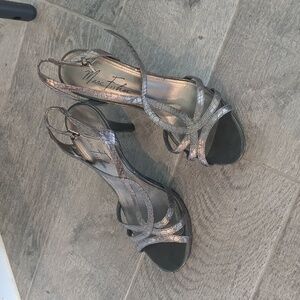 Marc Fisher high heels size 9, metallic